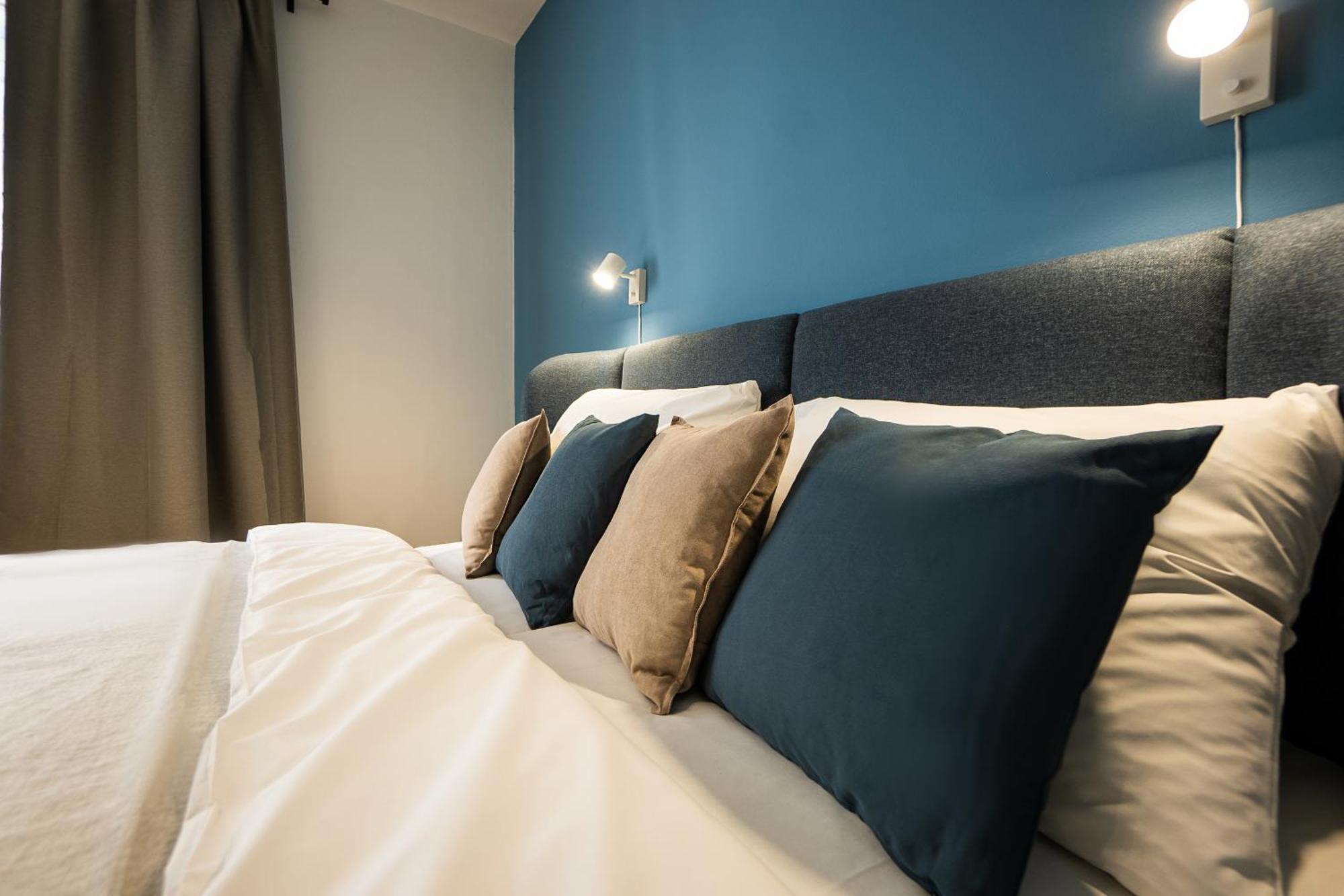 Bright Stylish In A Location * Viena