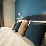 Bright Stylish Apartment In A Top Location