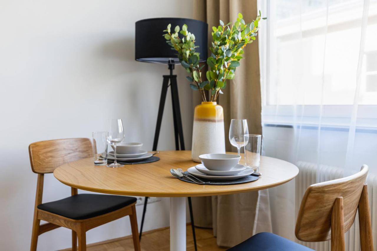 Bright Stylish In A Location Vienne